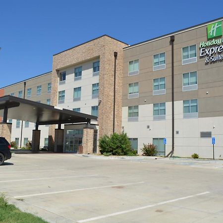 ליברל Holiday Inn Express & Suites מראה חיצוני תמונה
