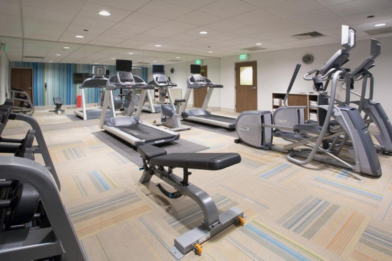ליברל Holiday Inn Express & Suites מראה חיצוני תמונה