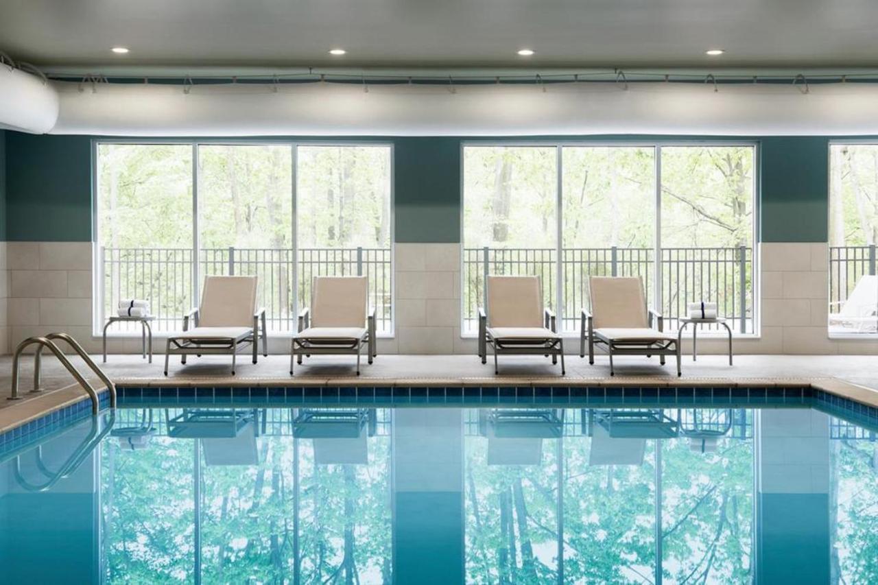 ליברל Holiday Inn Express & Suites מראה חיצוני תמונה